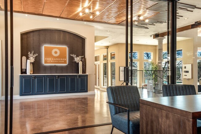 Foto del edificio - The Langdon at Walnut Park| One Month Free...