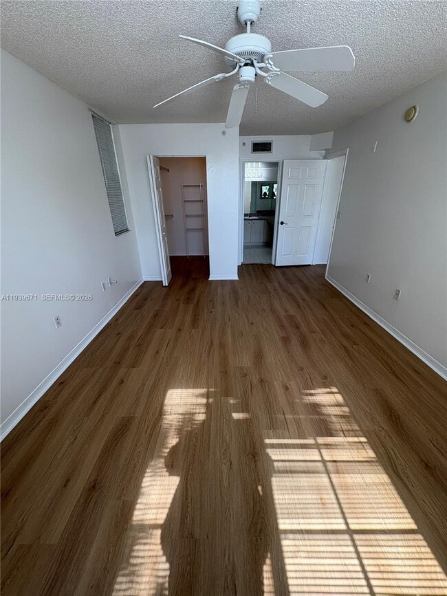 Foto del edificio - 11133 SW 8th St