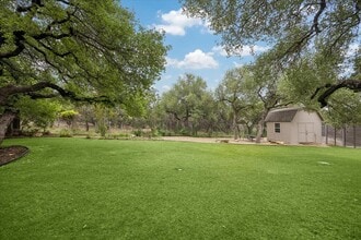 Building Photo - 313 S Flamingo Dr
