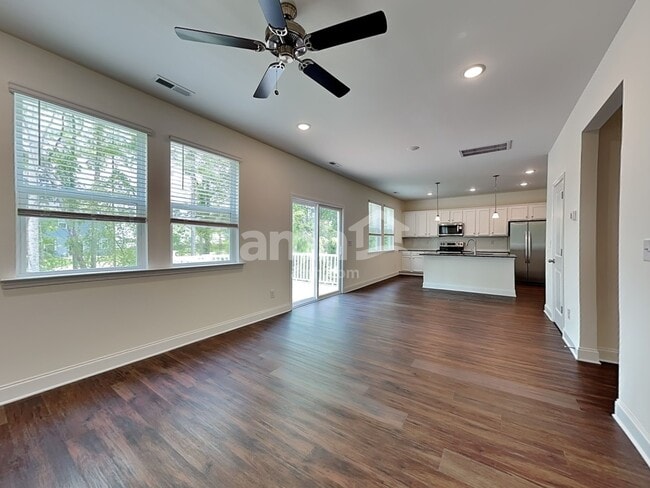 Building Photo - 14038 Belle Mont Dr