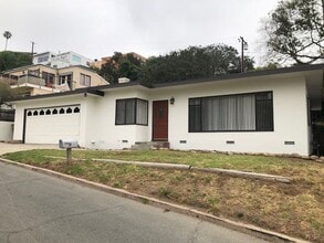 Building Photo - 360 Manzanita Ave