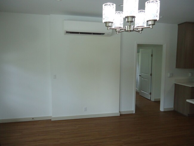 Foto del edificio - Remodeled 3 bedroom, 2 Bath Home in Pauoa ...