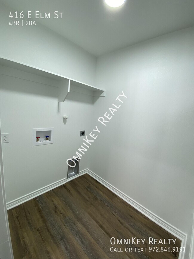 Foto del edificio - 416 E Elm St