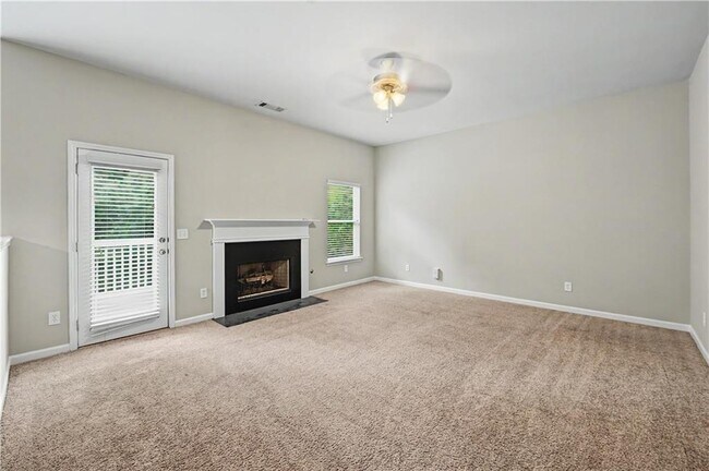 Foto del edificio - 1230 Grey Rock Way