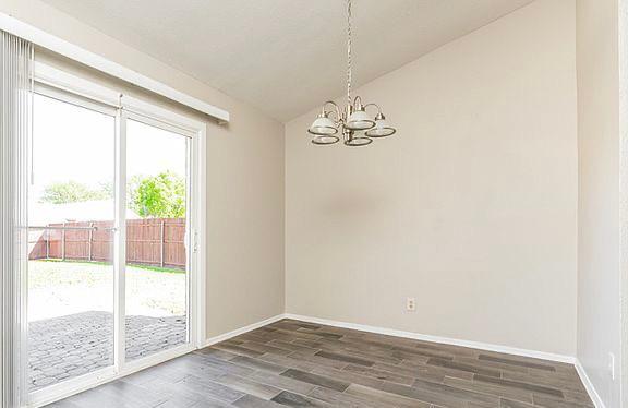 Building Photo - 485 Whitley St
