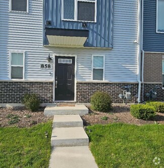 Building Photo - 858 Finley Dr