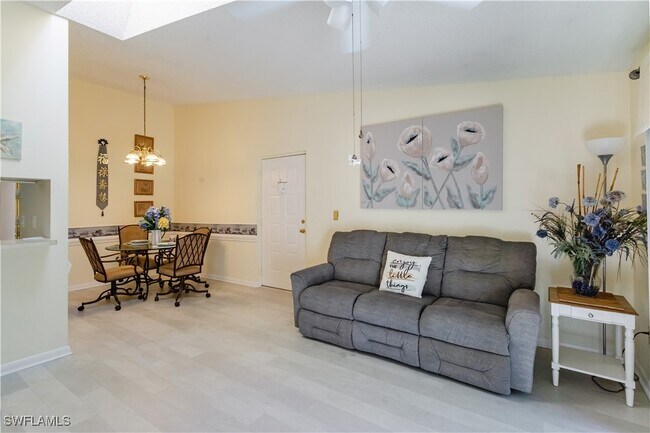 Foto del edificio - 9540 Green Cypress Ln