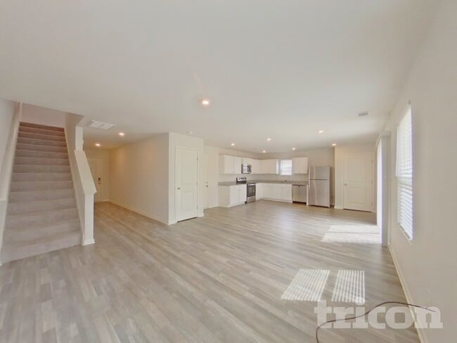 Building Photo - 507 Dayspring Dr