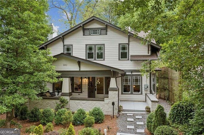 Building Photo - 843 Monroe Dr NE