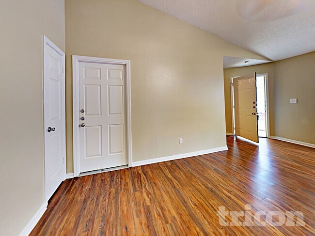 Building Photo - 3130 Kelling St