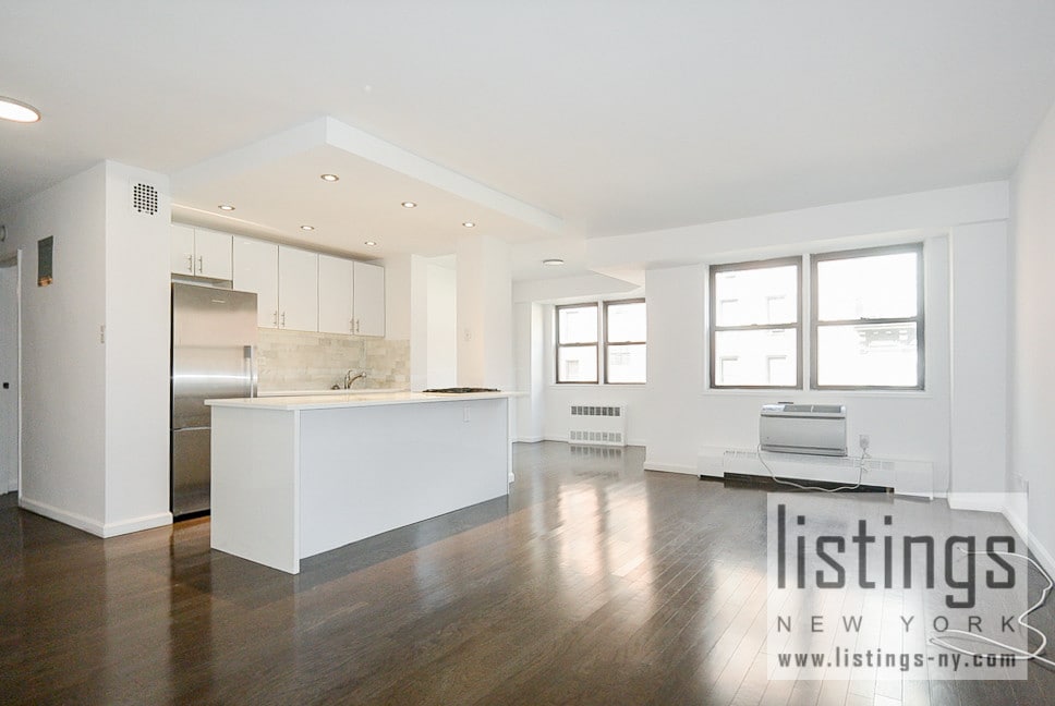 Primary Photo - 311 E 55th St