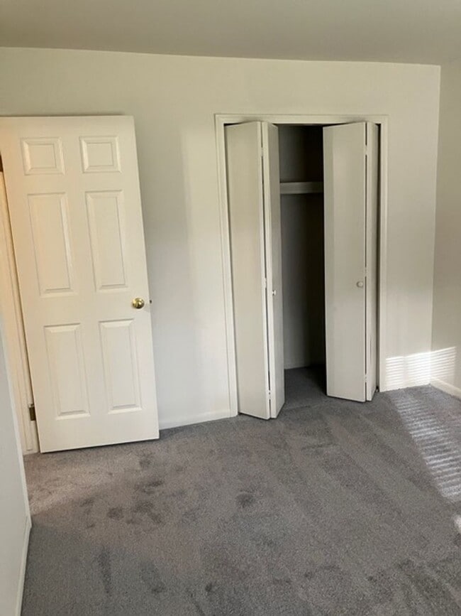 Foto del edificio - RANCH STYLE 2 BEDROOM DUPLEX FOR LEASE