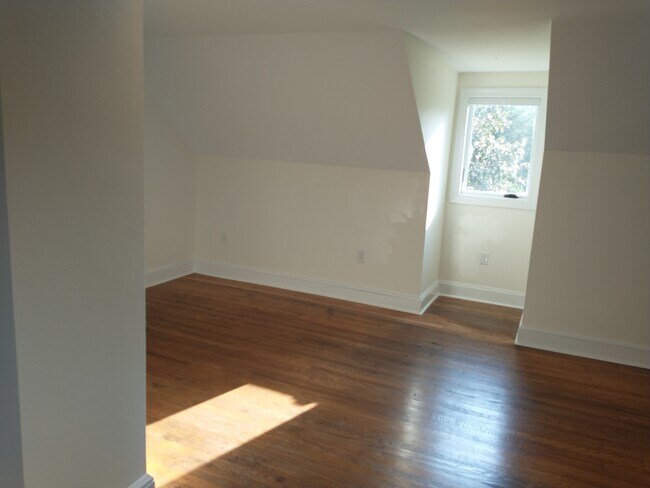 Foto del edificio - 1385 Overlook Dr