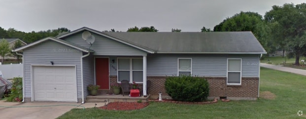 Building Photo - 1669 Doubet Rd