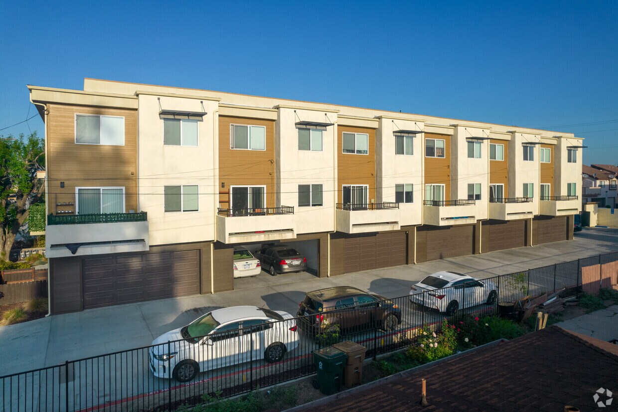 Foto principal - 3801 Franklin Ave
