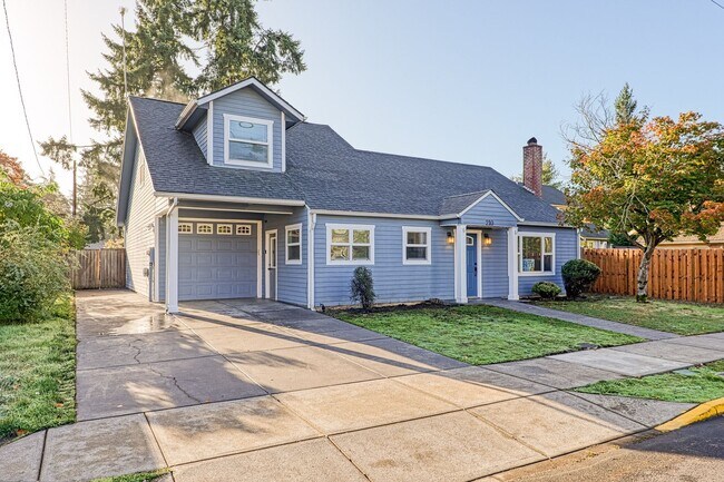 Foto del edificio - Charming Silverton Home Near Downtown