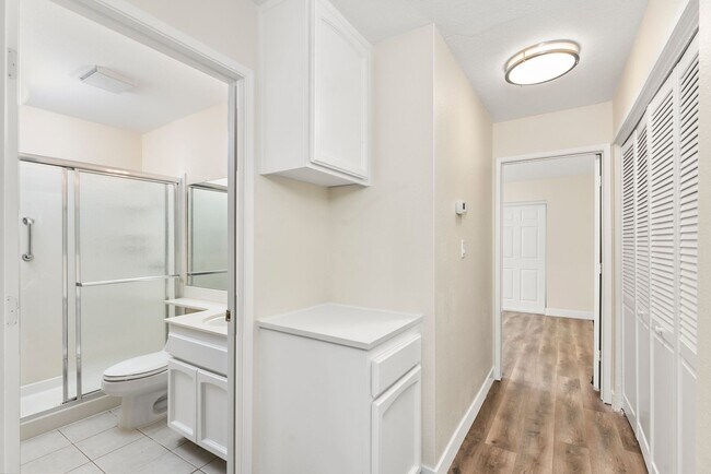 Foto del edificio - 2 Bedroom 2 Bathroom Condo in Citrus Heights