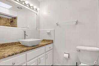Building Photo - 1560 Salmon St