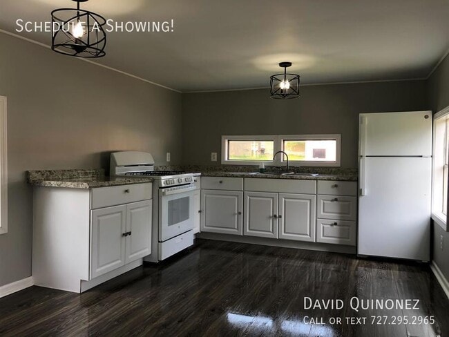 Building Photo - 306 Mead-