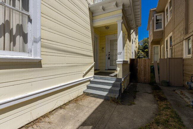 Building Photo - 637 Taylor Ave