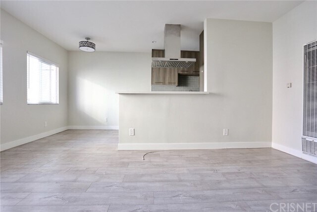 Building Photo - 738 N Hudson Ave