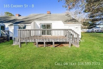 Building Photo - 165 Cherry Dr