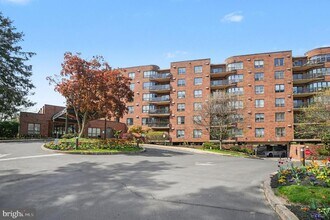 Building Photo - 100 Breyer Dr