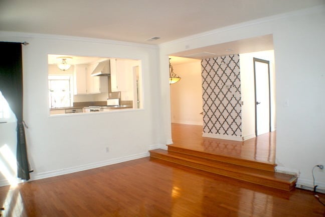 Building Photo - Beautiful 2-story home located in Calabasa...