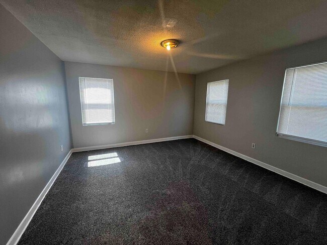 Foto del edificio - 3212 28th St SE