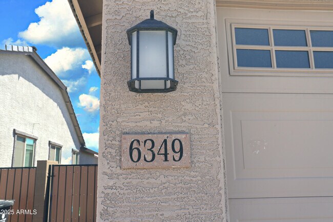 Foto del edificio - 6349 W Raymond St