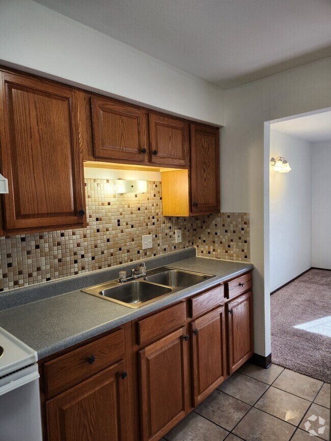 Norwood Park Apartments under 1,200 Belleville, IL 2 Rentals