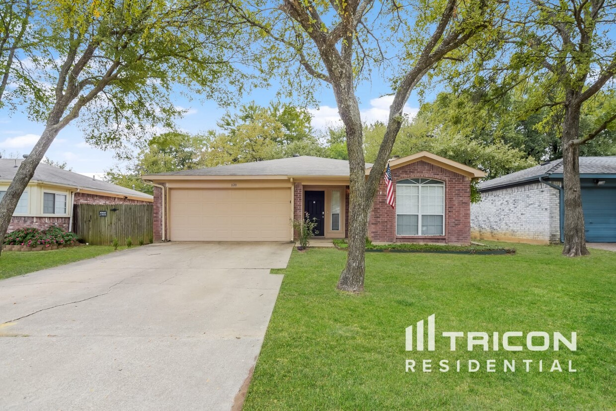 Foto principal - 1120 Hidden Creek Dr