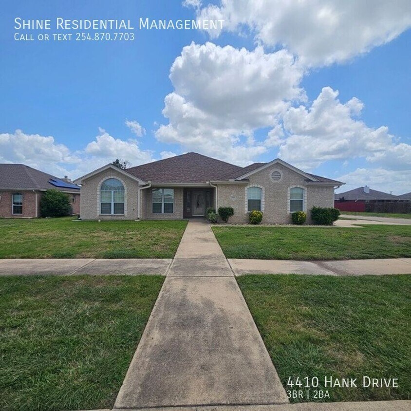 Foto principal - 4410 Hank Dr