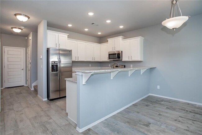 Building Photo - 1322 N Corsica Dr