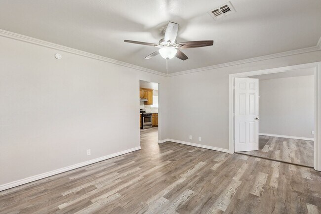 Foto del edificio - 3 bed, 1 bath home in Midwest city,Ok