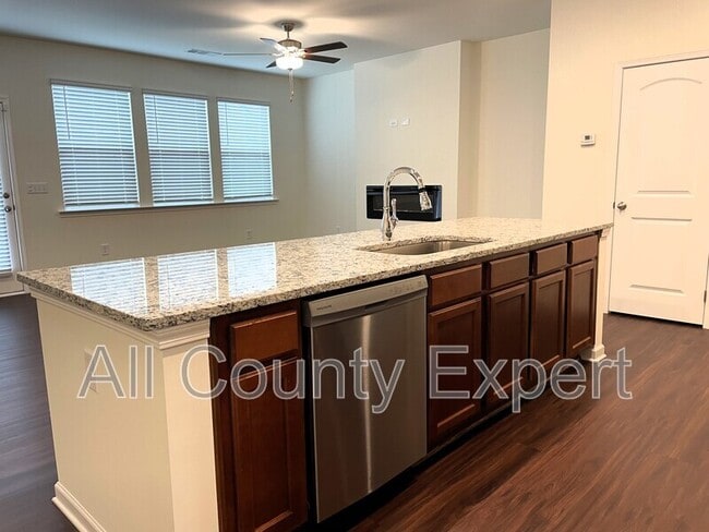 Building Photo - 272 Whitetail Cir
