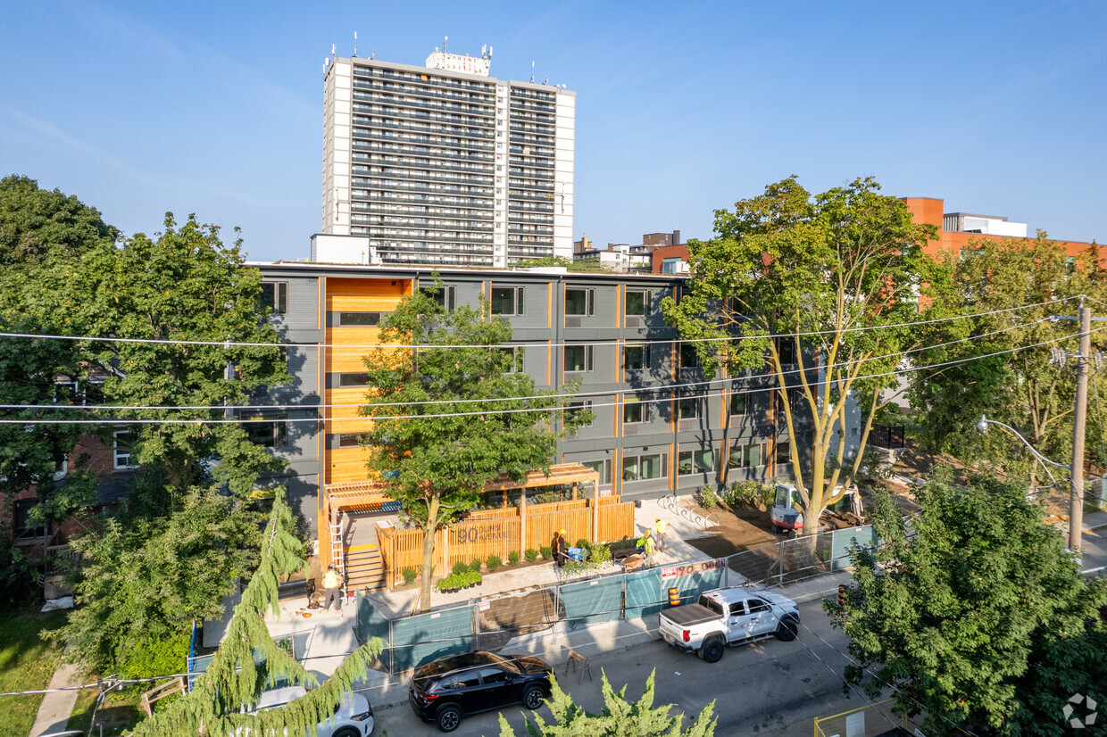 Photo principale - 90 Dunn Av