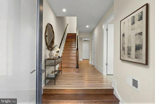 Foto del edificio - 158 Winsome Cir