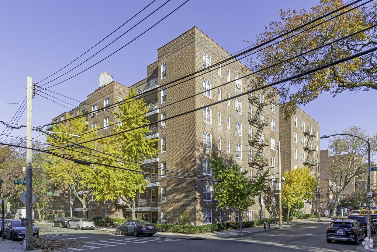 Primary Photo - Fairfield Tenant Corp.