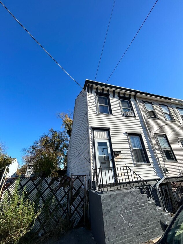 14 Humboldt St, Trenton, NJ 08618 House Rental in Trenton, NJ