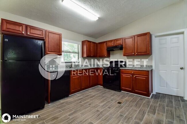 Building Photo - 721 The Trace, Lithonia, GA 30058