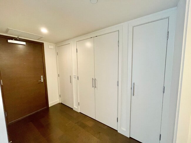 Photo - Luxurious Condo at Madrone w/Bay, City Views, Balcony, Pool, Parking - A Must See - PROGRESSIVE