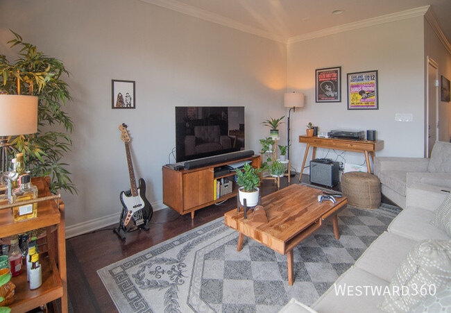 Foto del edificio - 1033 W Monroe St