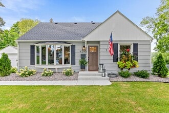 Building Photo - 4295 Oak Dr Ln