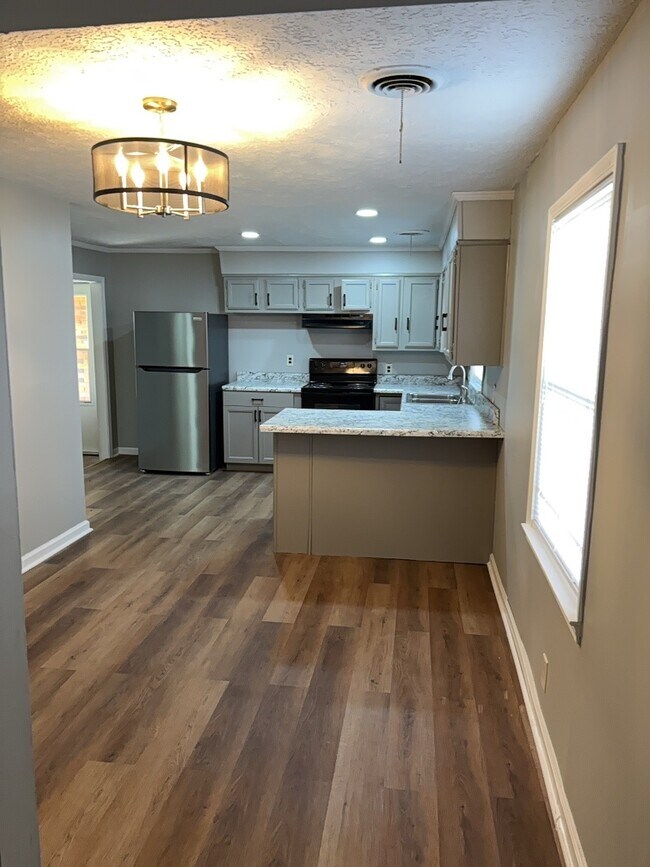 Foto del edificio - 1101 E 2nd St