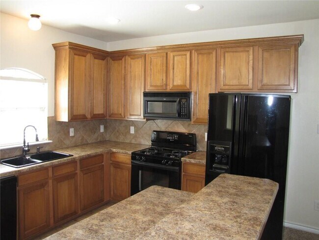Building Photo - Great Frisco Townhouse!