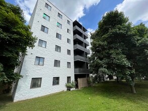 Building Photo - 550 Westmount Road W