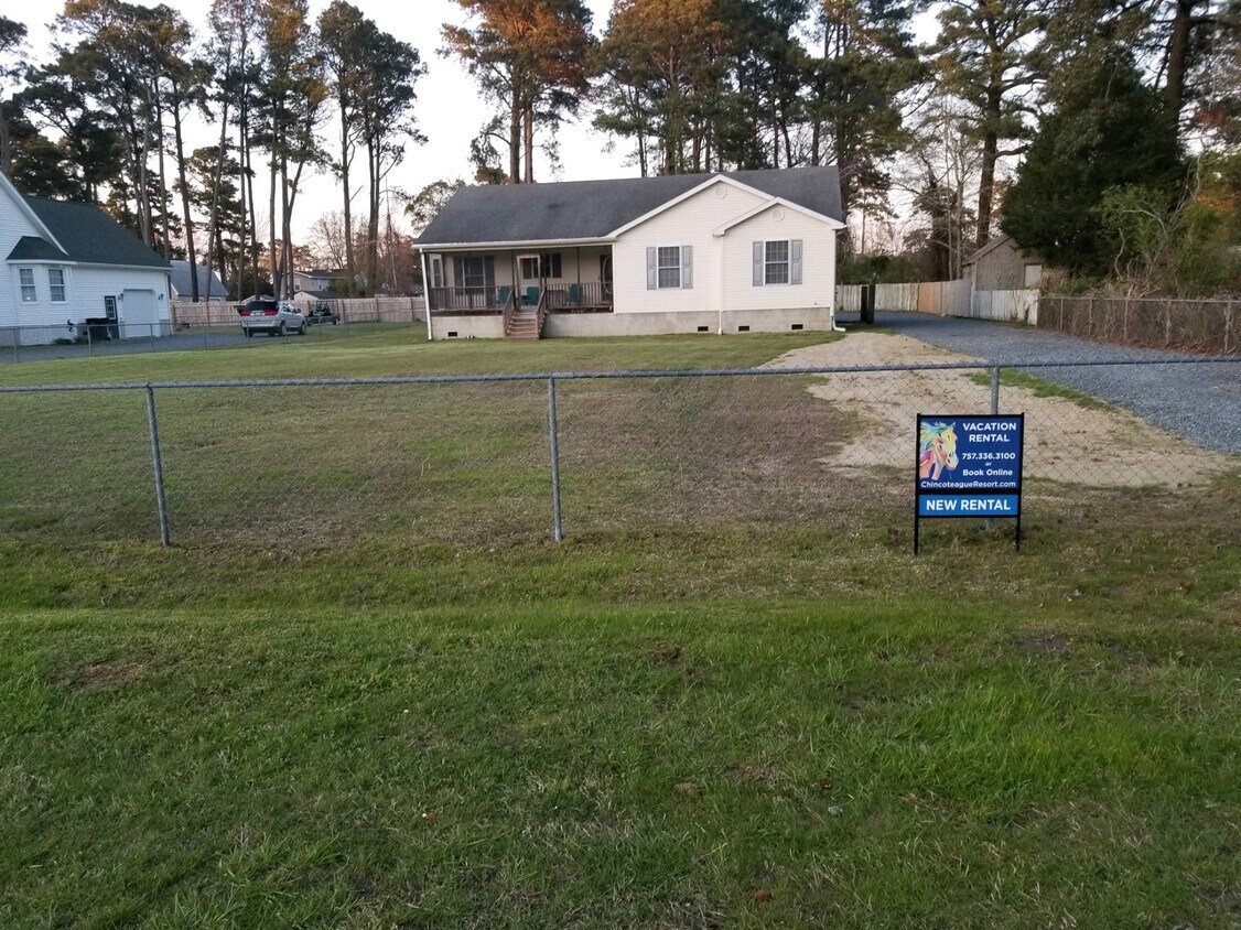 7129 Horseshoe Dr, Chincoteague, VA 23336 House Rental in