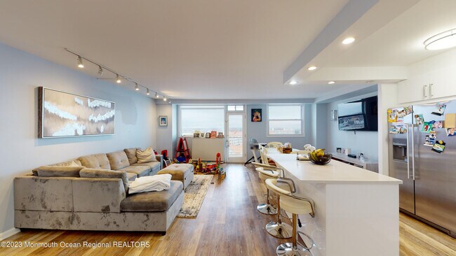 Foto del edificio - 675 Ocean Ave