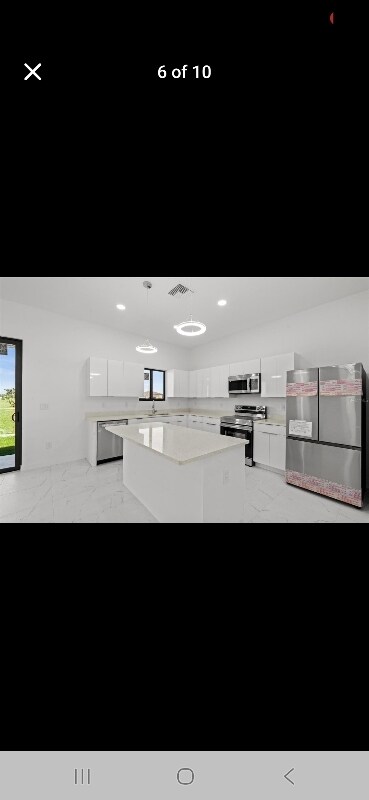 Foto del edificio - 3927 NW 38th St